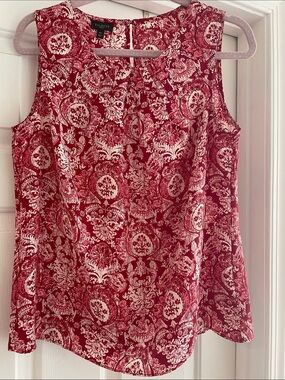 Talbots 10 Petite Red and White Printed Sleeveless top. NWT